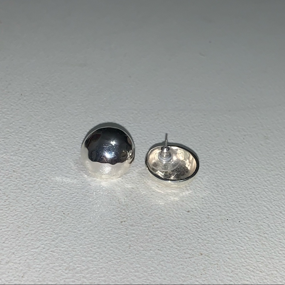 {Earrings}